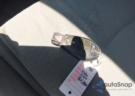 2013 Ram 1500 Express z USA, uszkodzony, nr VIN 1C6RR7FT0DS682032